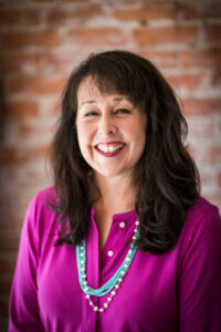 Jen Redfern headshot (1)